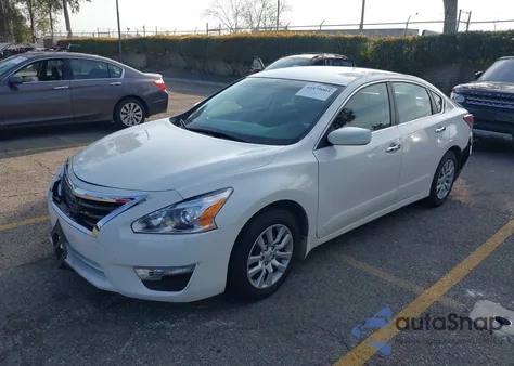2015 Nissan Altima 2.5 S из США, поврежденный, VIN 1N4AL3AP4FC450515